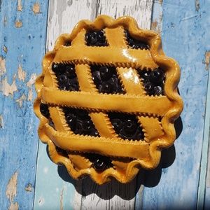 Vintage Blueberry Pie Ceramic Decor